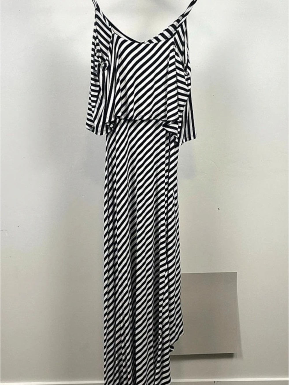 ✨ FREE WITH PURCHASE ✨ Mossimo Striped Maxi Dress L